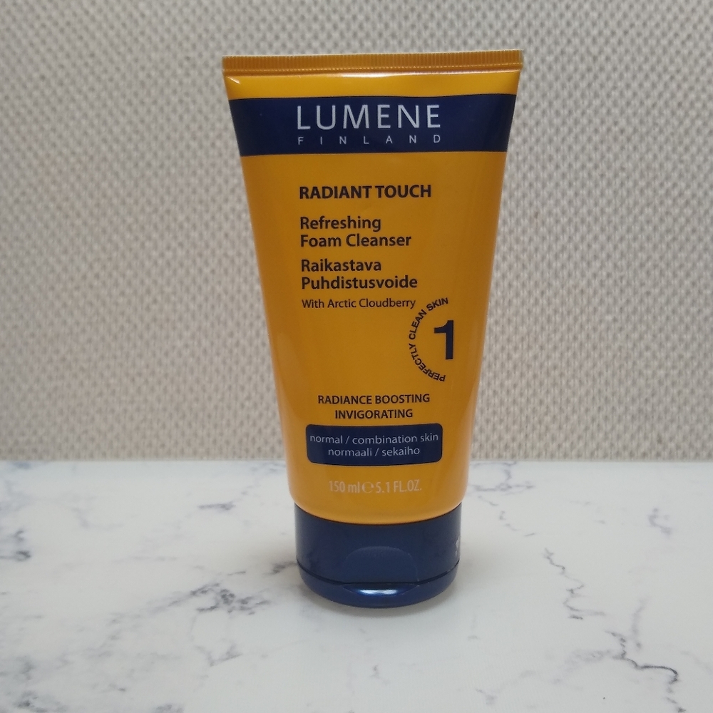 Lumene Radiant Touch Refreshing Foam Cream Cleanser